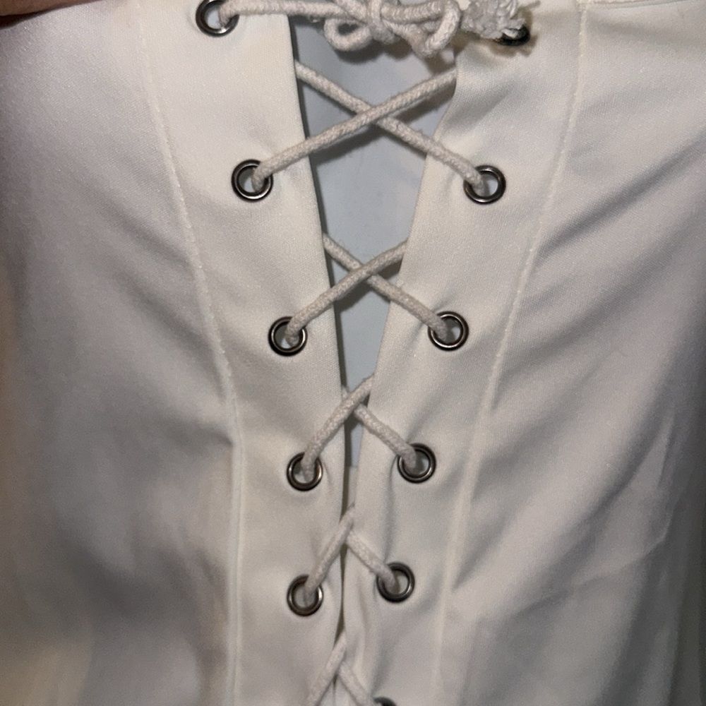 Chic Off-White “Ish” Bodycon Dress – Like New – Only $13! - Picture 2 of 3